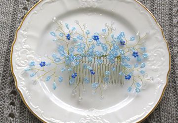 Небесно-голубой гребень