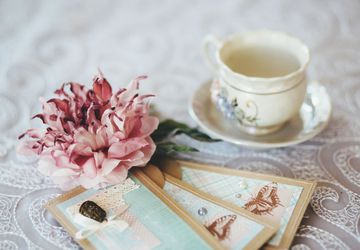 Брошь Пион Бордо