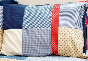 Подушка-самоделка. Обновляем интерьер