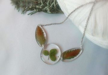 Колье "Лесные крылья"