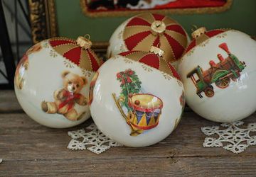 Как сделать декупаж на елочных шариках