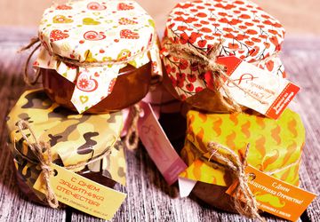 Варенье в праздничном оформлении