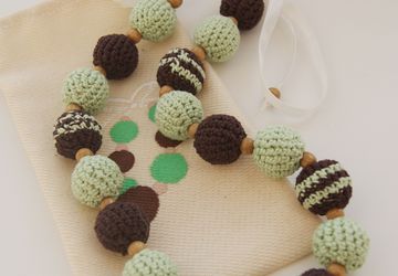 Шоколадно-мятные бусы