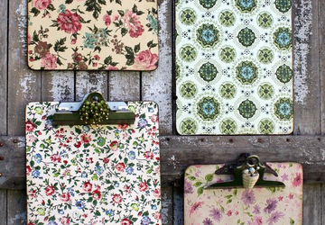 Декоративная доска планшет с зажимом своими руками.