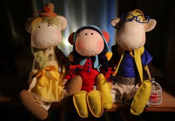 Текстильные куклы-обезьянки