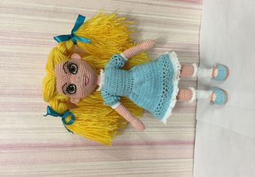 Вязаная куколка