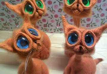 Кот с большими глазами