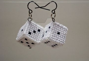 Серьги из пластиковой канвы за 30 минут