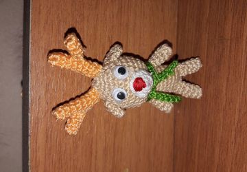 Миниатюрный амигуруми оленёнок