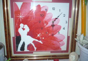 Часы "Влюбленные часов не наблюдают"