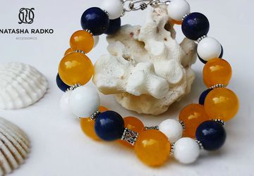 Браслет на замке из натуральных камней