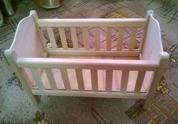 Деревянная кроватка