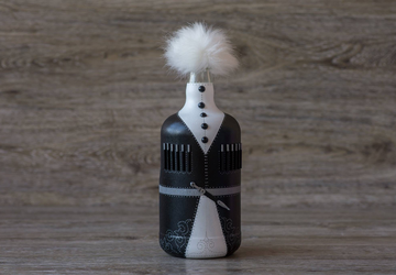 Изготовим на заказ оригинальный подарок из стеклянных бутылок в виде жениха и невесты (Кавказ-style))