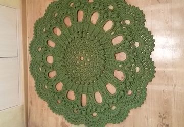 Ковер вязаный из полиэфирного шнура