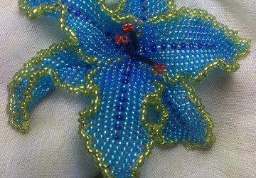 Брошь "Лилия"