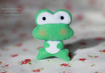 Брошь "Лягушонок"