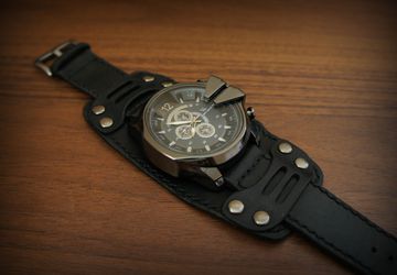 Часы мужские наручные 