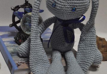 Голубой заяц