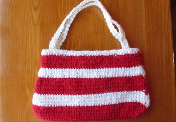 Женская вязанная сумка