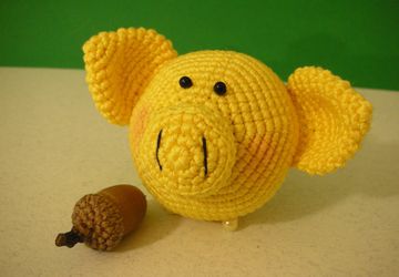 Ёлочная игрушка свиношарик жёлтый