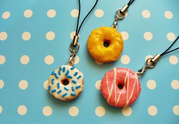 Брелоки на мобильный-пончики