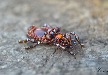 Брошь-жук из бисера "Тимошка 1". Нет в наличии!