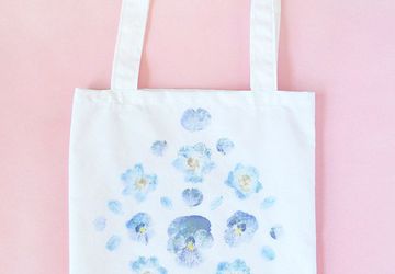 Делаем  цветочный принт на летней сумке