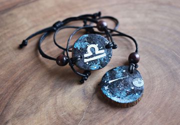 Комплект из браслета и подвески