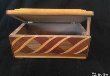 Шкатулка  с красного дерева..эксклюзив.Ручная работа