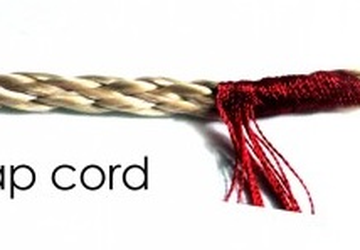 Шелковый шнур ожерелье.