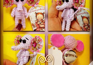 Брошь ,, Розовый слон,,