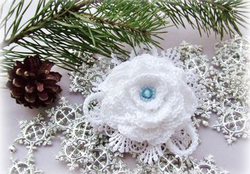 Брошь "Снежная королева"