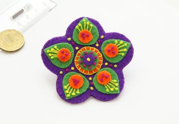 Брошь "Цветочек неземной"