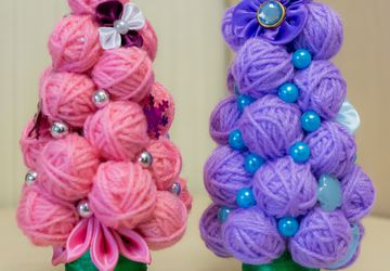 Елочки из клубков