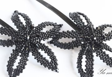 Заколка из бисера " Ночной цветок"