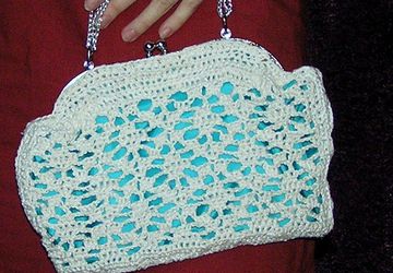 Сумка вязаная ажурная на цепочке