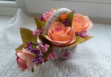 Вазочка с розами