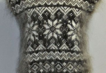 Пуховый вязаный жилет "Айсберг"