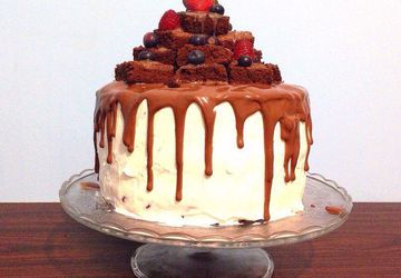 Шоколадный торт с джемом