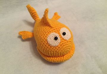 Рыба-губастик жёлтая