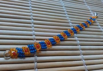 Браслет из бисера