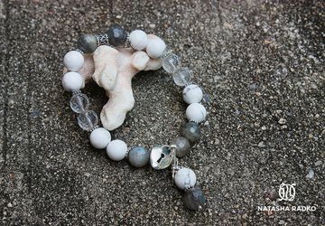 Браслет на резинке из натуральных камней