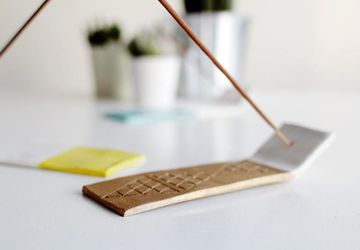 Как сделать подставку для ароматических палочек