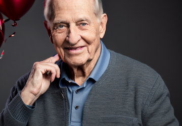 How to make a gift for 80th birthday gifts for him (dad)