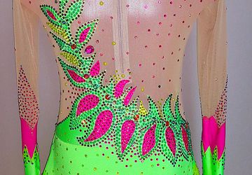 Платье для фигурного катания.