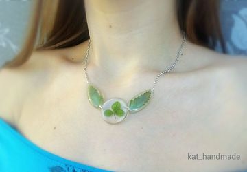 Колье "Лесные крылья"