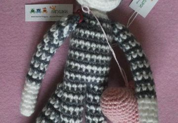 Серый полосатый кот