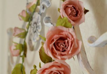 Нежный веночек с розами..