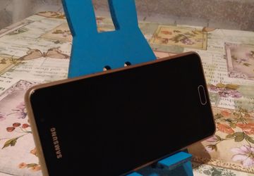 Подставка под телефон " Зайка"