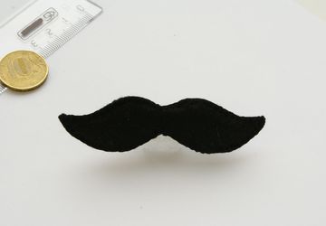 Брошь "Усы гусарские"